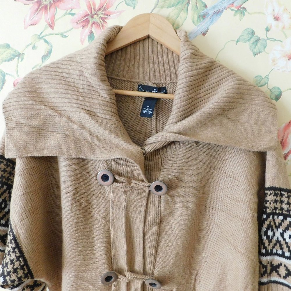 🦔🦔 Aztec Style Lambswool Cardigan - Picture 3 of 10